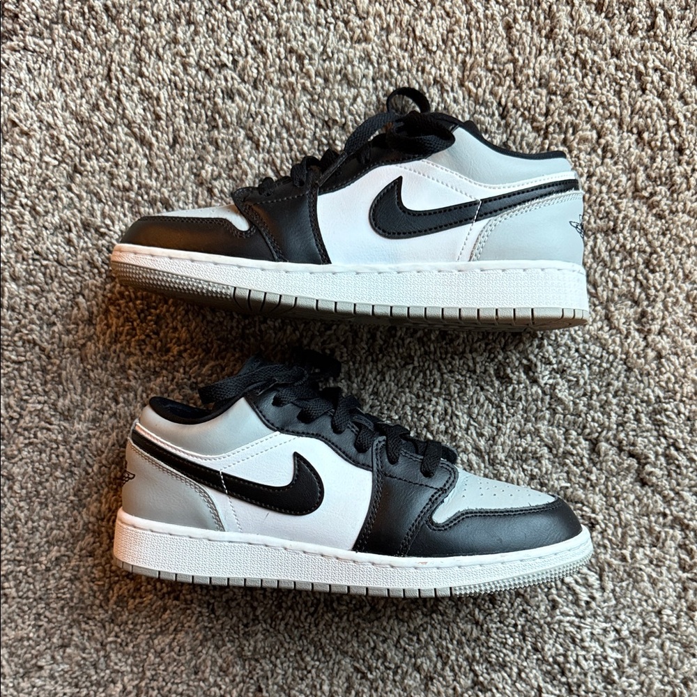 Nike Black and White Sneakers: Dunks